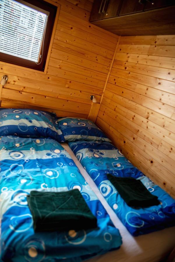 Houseboat Bonanza Prague Hotel Luaran gambar