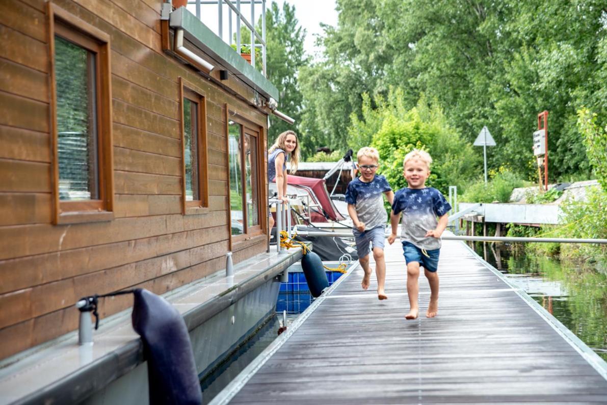Houseboat Bonanza Prague Hotel Luaran gambar